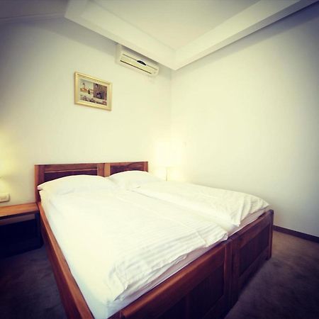 B&B Noce Zagabria Esterno foto